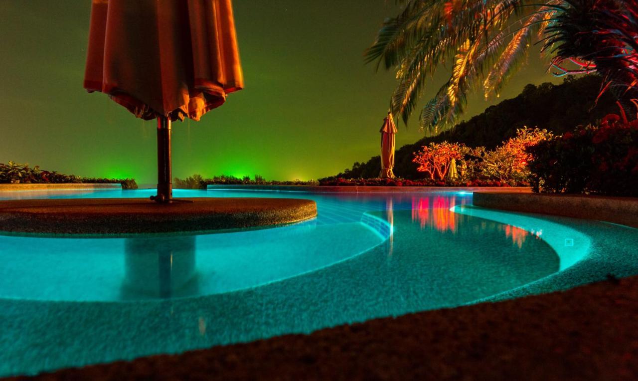 Pacific Club Resort Karon Екстер'єр фото