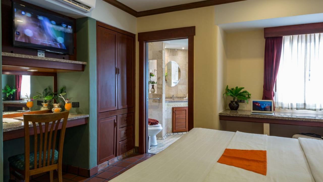 Pacific Club Resort Karon Екстер'єр фото