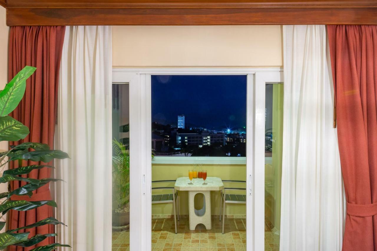 Pacific Club Resort Karon Екстер'єр фото