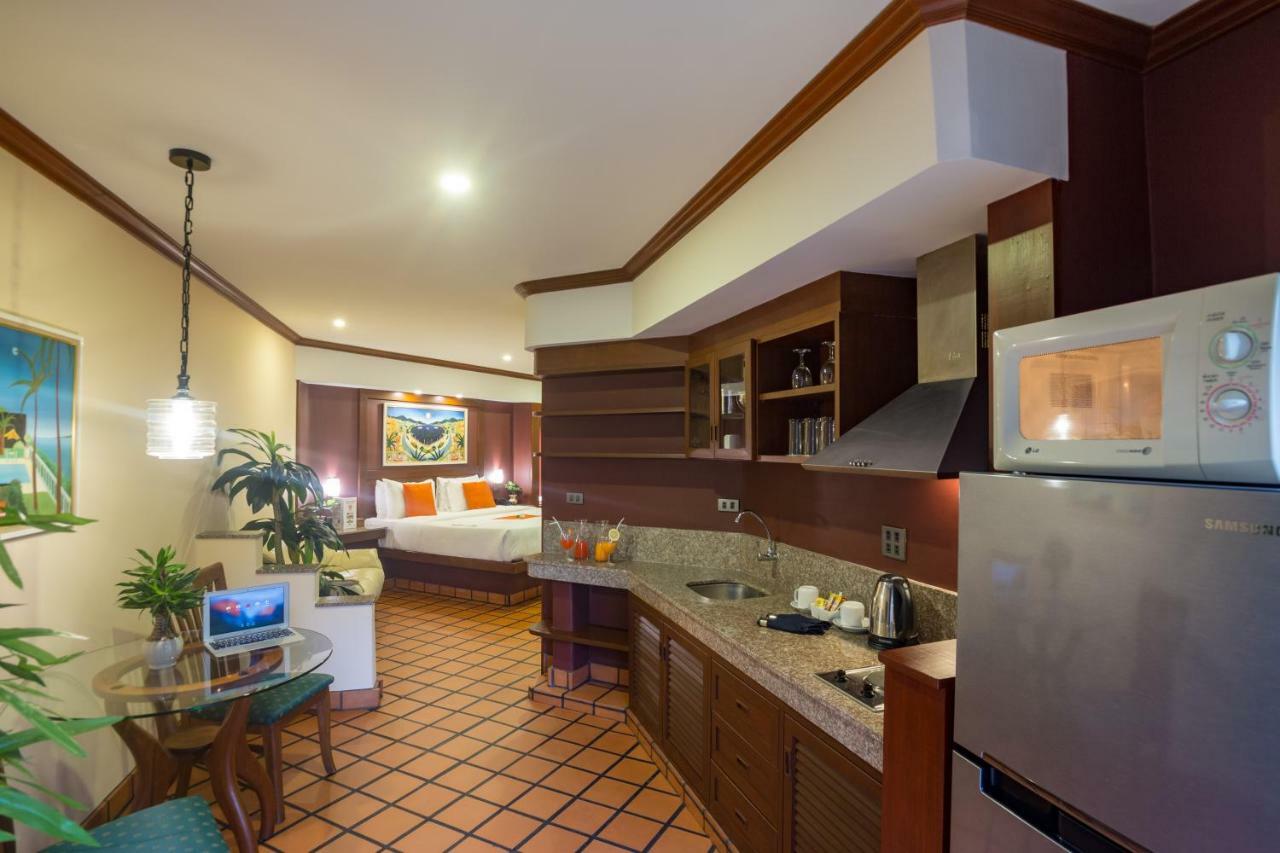 Pacific Club Resort Karon Екстер'єр фото